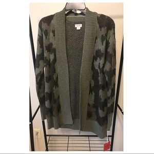 Camo cardigan size XS NWT